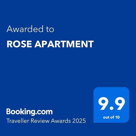 Rose Apartment Piatra Neamţ Extérieur photo