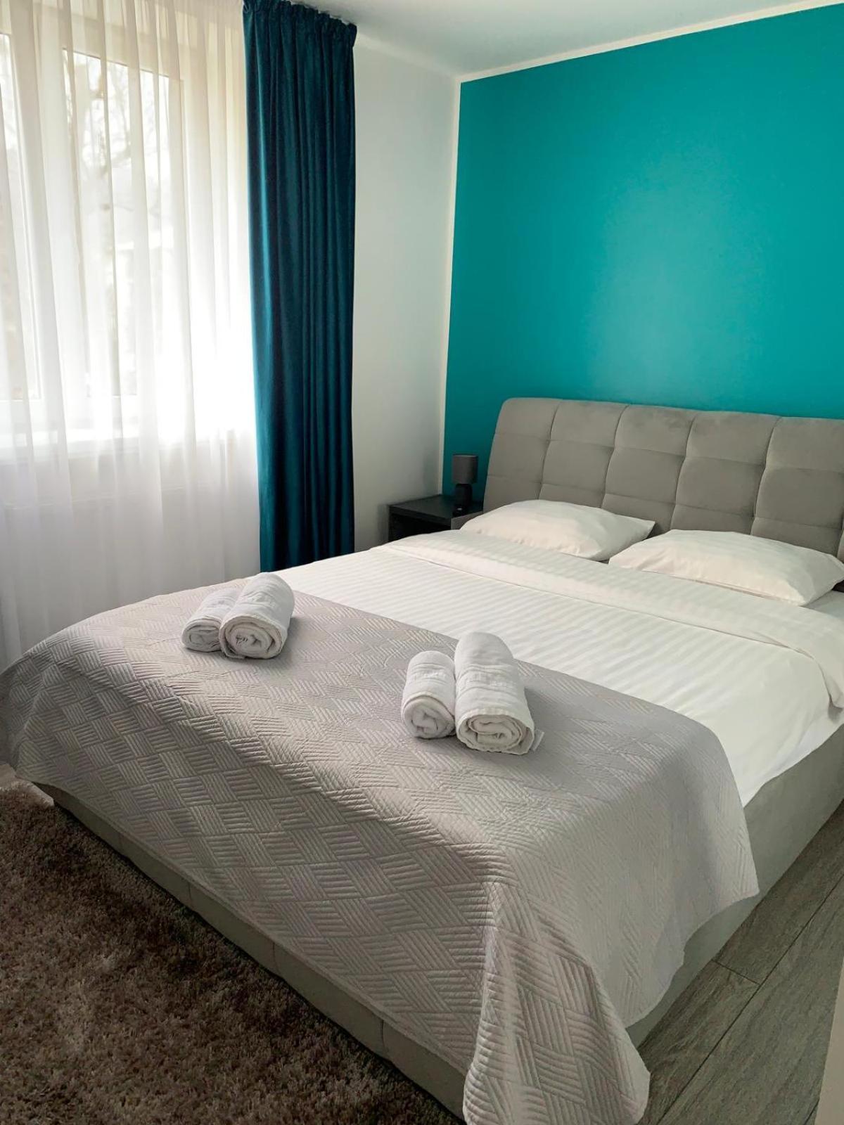 Rose Apartment Piatra Neamţ Extérieur photo