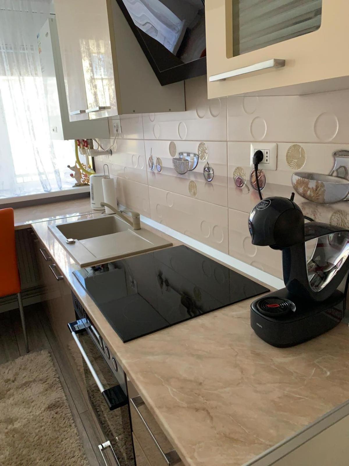 Rose Apartment Piatra Neamţ Extérieur photo